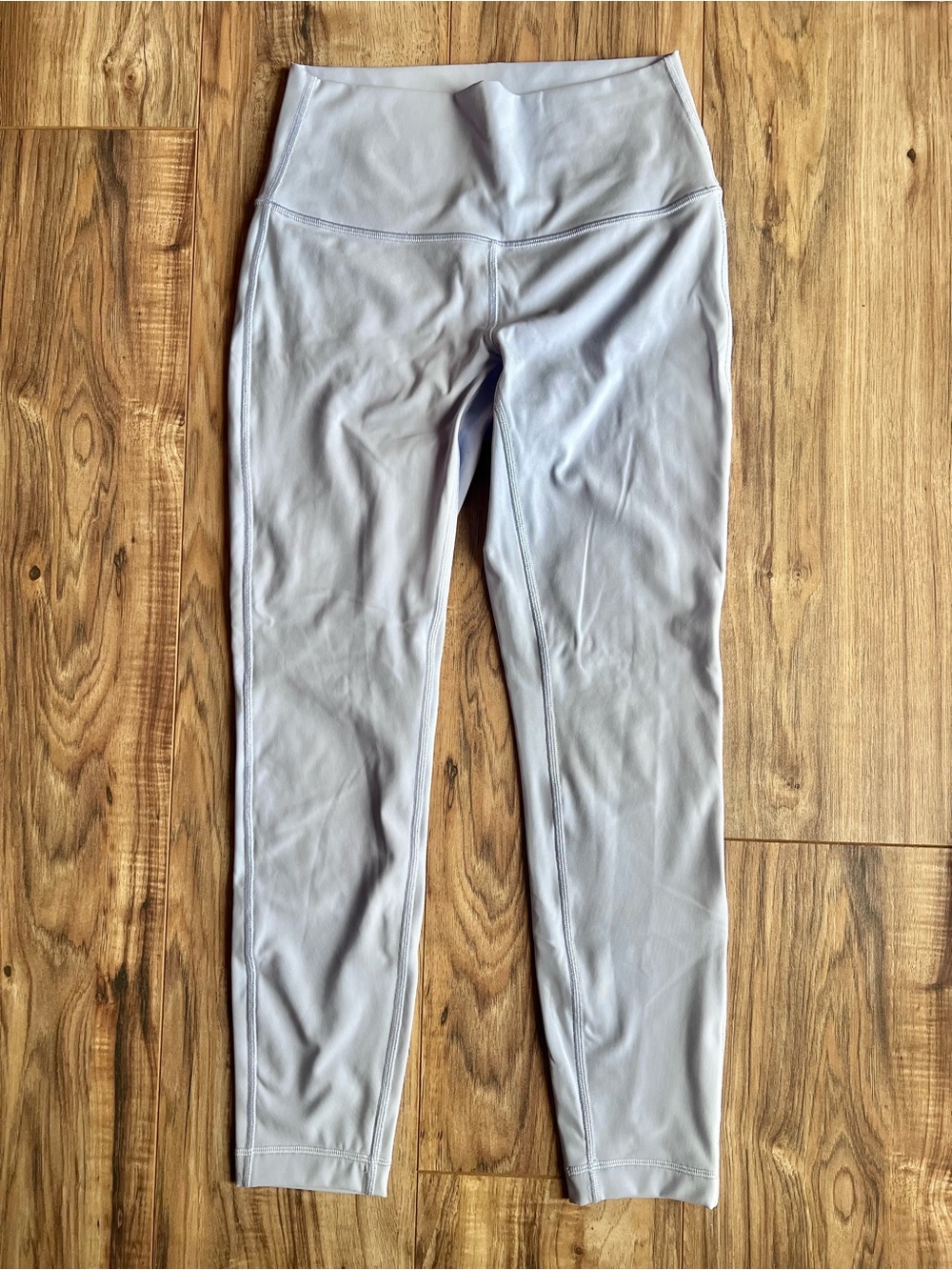 Lululemon High-Waist Leggings in Light Lavender 25” | Size 6